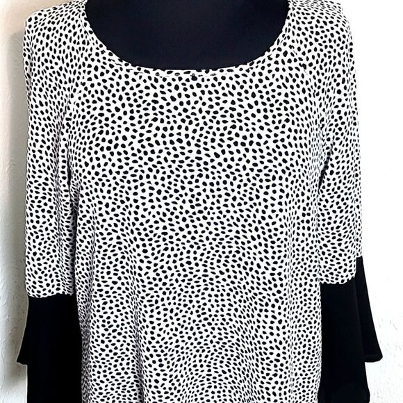 Grey & Gray Black & White Dot Blouse with Solid Black Trim, Size Medium - Picture 2 of 8
